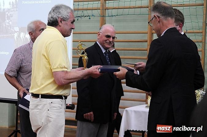 Zdjęcie w galerii na portalu naszraciborz.pl: Unici wspominali awans do I ligi wiadomości z regionu