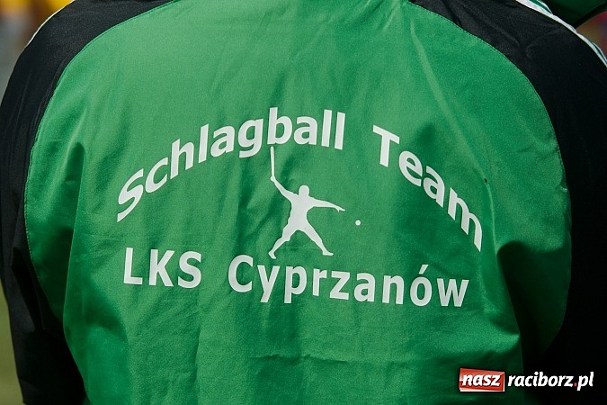 Zdjęcie w galerii na portalu naszraciborz.pl: Turniej schlagballa w Cyprzanowie: zespoły z Niemiec zdominowały podium wiadomości z regionu