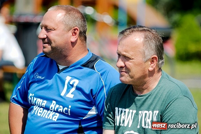 Zdjęcie w galerii na portalu naszraciborz.pl: Turniej schlagballa w Cyprzanowie: zespoły z Niemiec zdominowały podium wiadomości z regionu