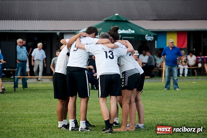Zdjęcie w galerii na portalu naszraciborz.pl: Turniej schlagballa w Cyprzanowie: zespoły z Niemiec zdominowały podium wiadomości z regionu