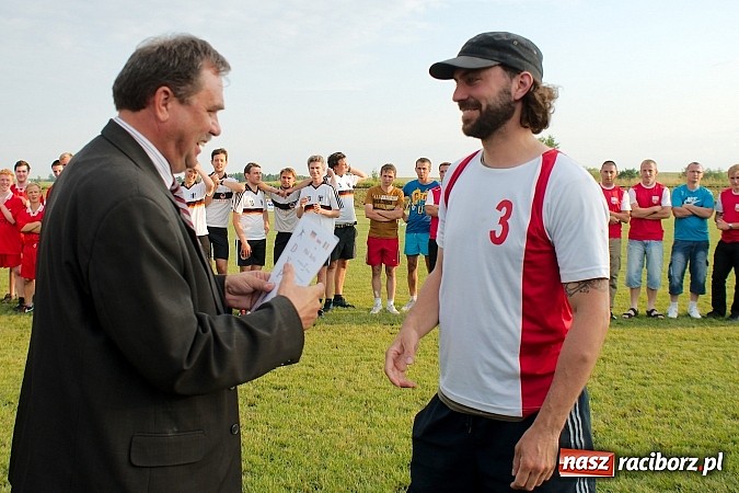 Zdjęcie w galerii na portalu naszraciborz.pl: Turniej schlagballa w Cyprzanowie: zespoły z Niemiec zdominowały podium wiadomości z regionu