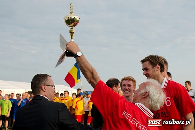 Zdjęcie w galerii na portalu naszraciborz.pl: Turniej schlagballa w Cyprzanowie: zespoły z Niemiec zdominowały podium wiadomości z regionu