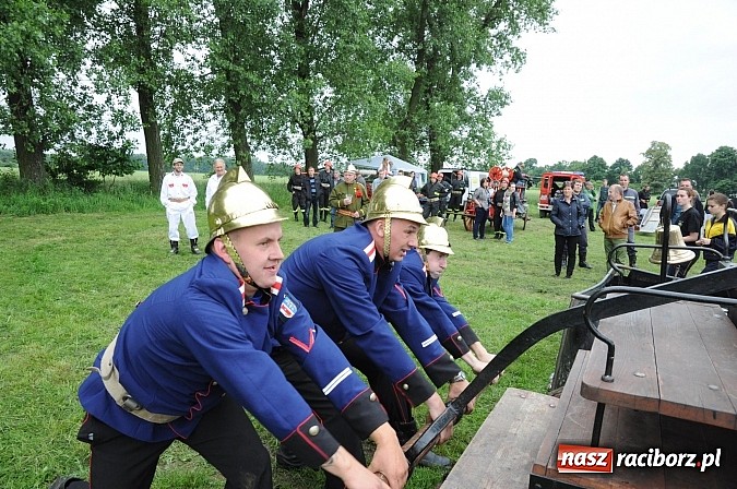 Zdjęcie w galerii na portalu naszraciborz.pl: Bieńkowice najlepsze w międzynarodowych zawodach sikawek konnych wiadomości z regionu