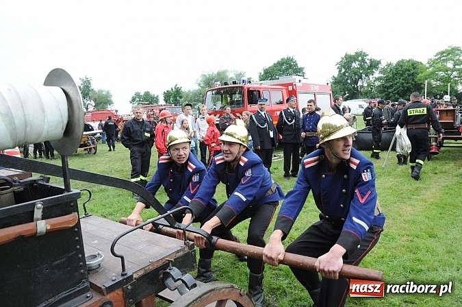 Zdjęcie w galerii na portalu naszraciborz.pl: Bieńkowice najlepsze w międzynarodowych zawodach sikawek konnych wiadomości z regionu
