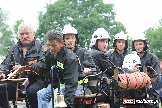 Zdjęcie w galerii na portalu naszraciborz.pl: Bieńkowice najlepsze w międzynarodowych zawodach sikawek konnych wiadomości z regionu