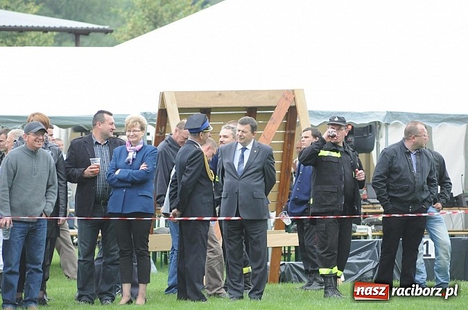 Zdjęcie w galerii na portalu naszraciborz.pl: Bieńkowice najlepsze w międzynarodowych zawodach sikawek konnych wiadomości z regionu