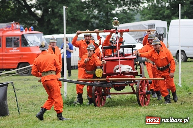Zdjęcie w galerii na portalu naszraciborz.pl: Bieńkowice najlepsze w międzynarodowych zawodach sikawek konnych wiadomości z regionu
