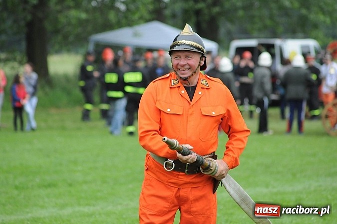 Zdjęcie w galerii na portalu naszraciborz.pl: Bieńkowice najlepsze w międzynarodowych zawodach sikawek konnych wiadomości z regionu