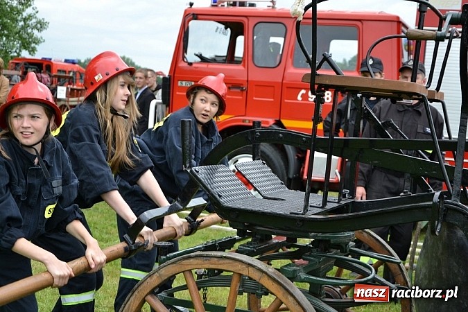 Zdjęcie w galerii na portalu naszraciborz.pl: Bieńkowice najlepsze w międzynarodowych zawodach sikawek konnych wiadomości z regionu
