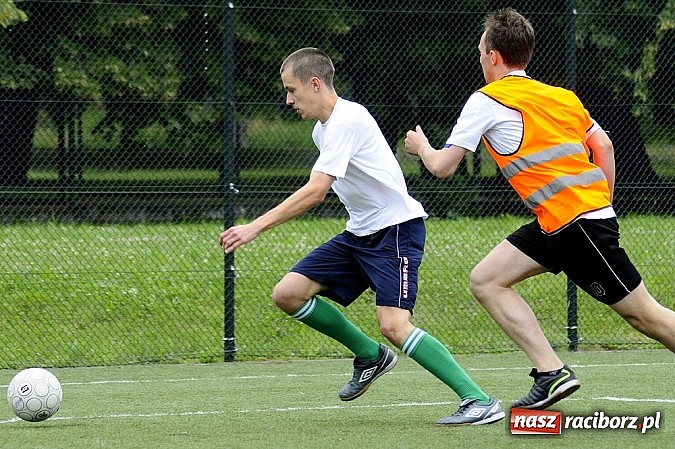 Zdjęcie w galerii na portalu naszraciborz.pl: Ruszyła Liga Orlik 2013. Feniks liderem wiadomości z regionu