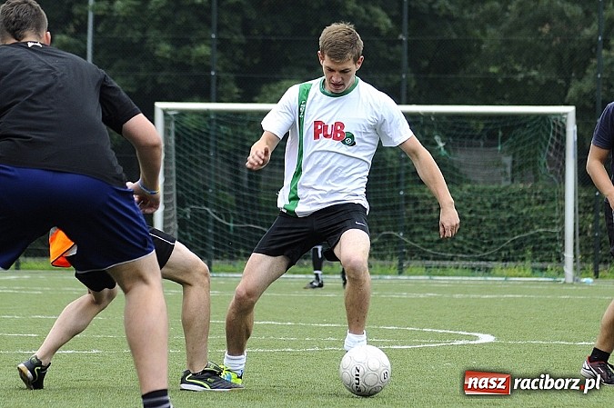 Zdjęcie w galerii na portalu naszraciborz.pl: Ruszyła Liga Orlik 2013. Feniks liderem wiadomości z regionu