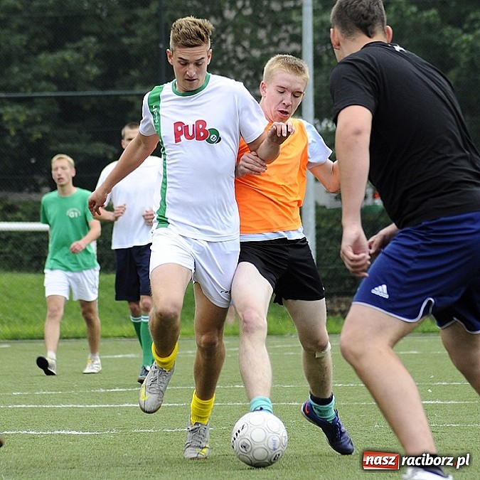 Zdjęcie w galerii na portalu naszraciborz.pl: Ruszyła Liga Orlik 2013. Feniks liderem wiadomości z regionu