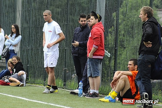 Zdjęcie w galerii na portalu naszraciborz.pl: Ruszyła Liga Orlik 2013. Feniks liderem wiadomości z regionu