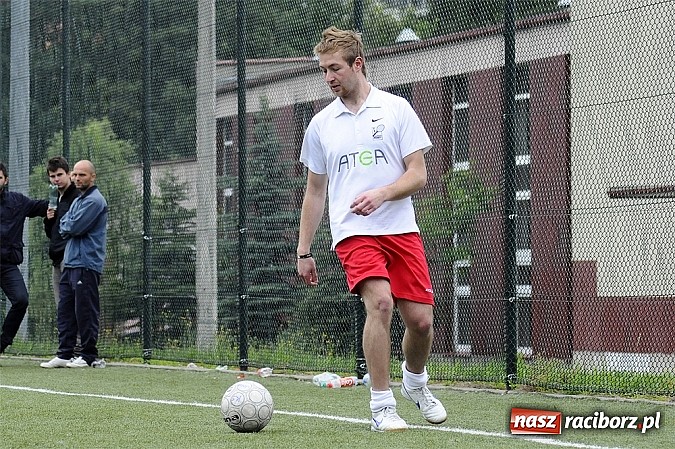 Zdjęcie w galerii na portalu naszraciborz.pl: Ruszyła Liga Orlik 2013. Feniks liderem wiadomości z regionu