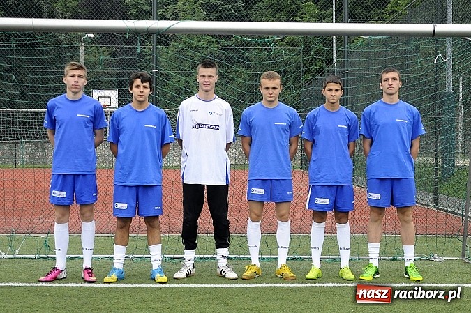 Zdjęcie w galerii na portalu naszraciborz.pl: Ruszyła Liga Orlik 2013. Feniks liderem wiadomości z regionu
