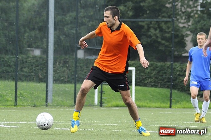 Zdjęcie w galerii na portalu naszraciborz.pl: Ruszyła Liga Orlik 2013. Feniks liderem wiadomości z regionu