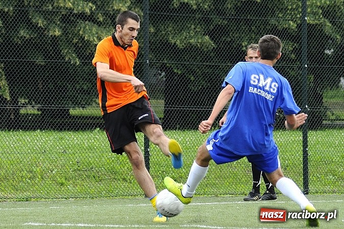 Zdjęcie w galerii na portalu naszraciborz.pl: Ruszyła Liga Orlik 2013. Feniks liderem wiadomości z regionu