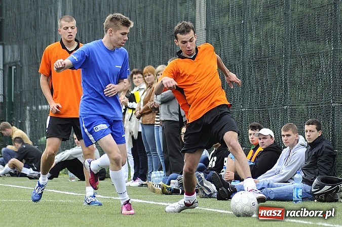 Zdjęcie w galerii na portalu naszraciborz.pl: Ruszyła Liga Orlik 2013. Feniks liderem wiadomości z regionu