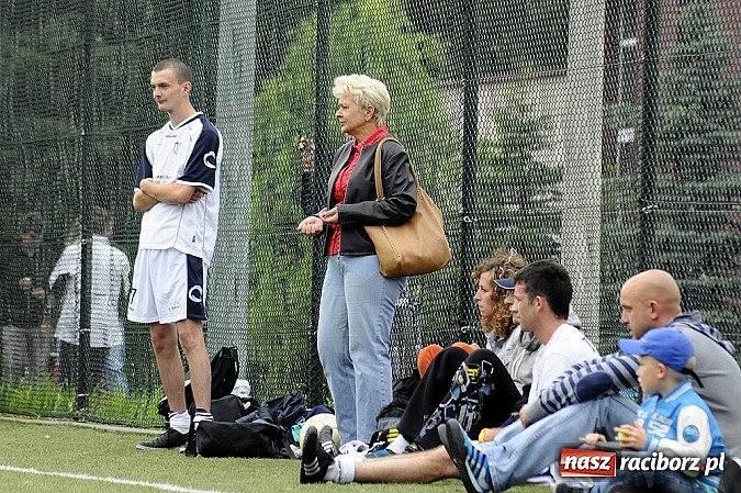 Zdjęcie w galerii na portalu naszraciborz.pl: Ruszyła Liga Orlik 2013. Feniks liderem wiadomości z regionu