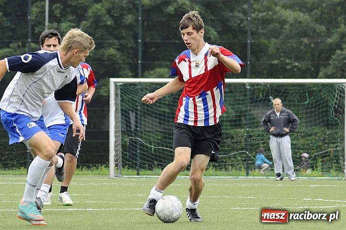 Zdjęcie w galerii na portalu naszraciborz.pl: Ruszyła Liga Orlik 2013. Feniks liderem wiadomości z regionu