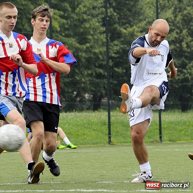 Zdjęcie w galerii na portalu naszraciborz.pl: Ruszyła Liga Orlik 2013. Feniks liderem wiadomości z regionu