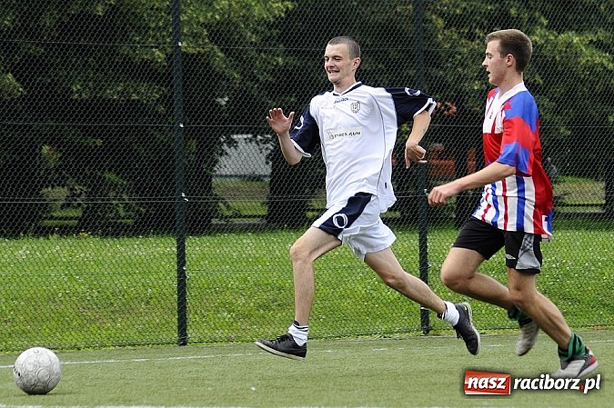 Zdjęcie w galerii na portalu naszraciborz.pl: Ruszyła Liga Orlik 2013. Feniks liderem wiadomości z regionu