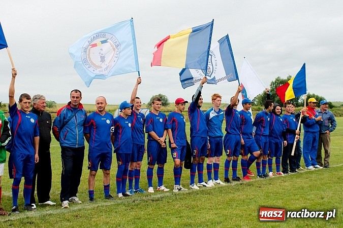 Zdjęcie w galerii na portalu naszraciborz.pl: Puchar Wójta: Samborowice zrobiły miazgę z Pietrowic. Trofeum w rękach Pawłowa wiadomości z regionu
