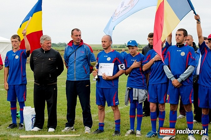 Zdjęcie w galerii na portalu naszraciborz.pl: Puchar Wójta: Samborowice zrobiły miazgę z Pietrowic. Trofeum w rękach Pawłowa wiadomości z regionu