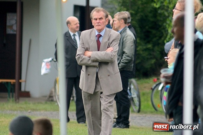 Zdjęcie w galerii na portalu naszraciborz.pl: Puchar Wójta: Samborowice zrobiły miazgę z Pietrowic. Trofeum w rękach Pawłowa wiadomości z regionu