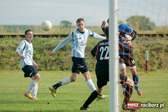 Zdjęcie w galerii na portalu naszraciborz.pl: Puchar Wójta: Samborowice zrobiły miazgę z Pietrowic. Trofeum w rękach Pawłowa wiadomości z regionu