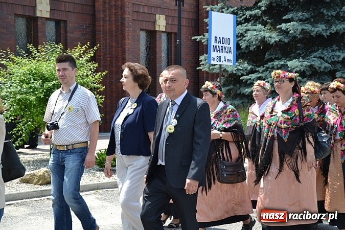 Zdjęcie w galerii na portalu naszraciborz.pl: Do Jankowic zjechali jankowiczanie z całej Polski wiadomości z regionu