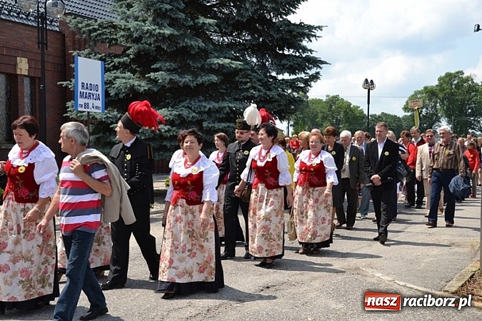 Zdjęcie w galerii na portalu naszraciborz.pl: Do Jankowic zjechali jankowiczanie z całej Polski wiadomości z regionu