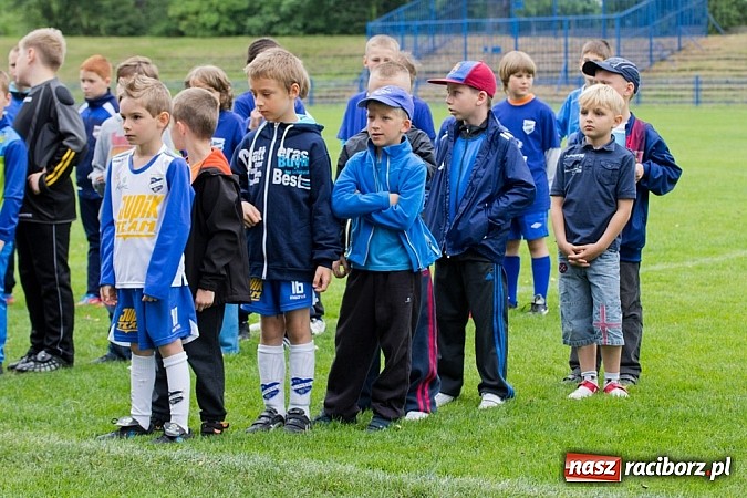 Zdjęcie w galerii na portalu naszraciborz.pl: 50-lecie awansu Unii Racibórz do I ligi. Piknik sportowy na Srebrnej wiadomości z regionu