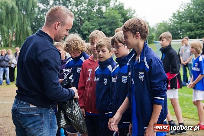 Zdjęcie w galerii na portalu naszraciborz.pl: 50-lecie awansu Unii Racibórz do I ligi. Piknik sportowy na Srebrnej wiadomości z regionu