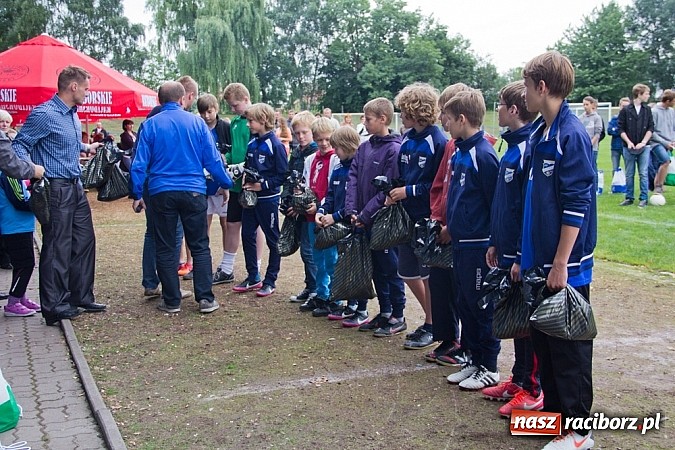 Zdjęcie w galerii na portalu naszraciborz.pl: 50-lecie awansu Unii Racibórz do I ligi. Piknik sportowy na Srebrnej wiadomości z regionu