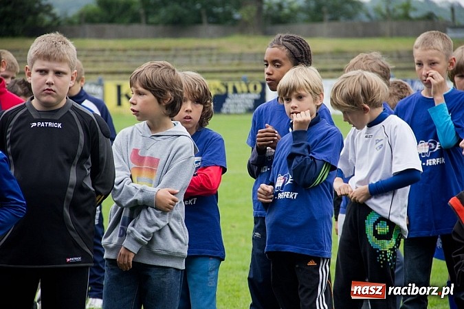 Zdjęcie w galerii na portalu naszraciborz.pl: 50-lecie awansu Unii Racibórz do I ligi. Piknik sportowy na Srebrnej wiadomości z regionu