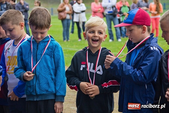 Zdjęcie w galerii na portalu naszraciborz.pl: 50-lecie awansu Unii Racibórz do I ligi. Piknik sportowy na Srebrnej wiadomości z regionu