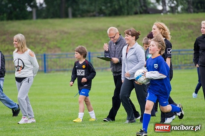 Zdjęcie w galerii na portalu naszraciborz.pl: 50-lecie awansu Unii Racibórz do I ligi. Piknik sportowy na Srebrnej wiadomości z regionu