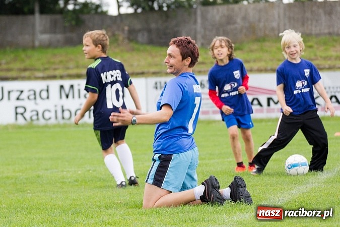 Zdjęcie w galerii na portalu naszraciborz.pl: 50-lecie awansu Unii Racibórz do I ligi. Piknik sportowy na Srebrnej wiadomości z regionu