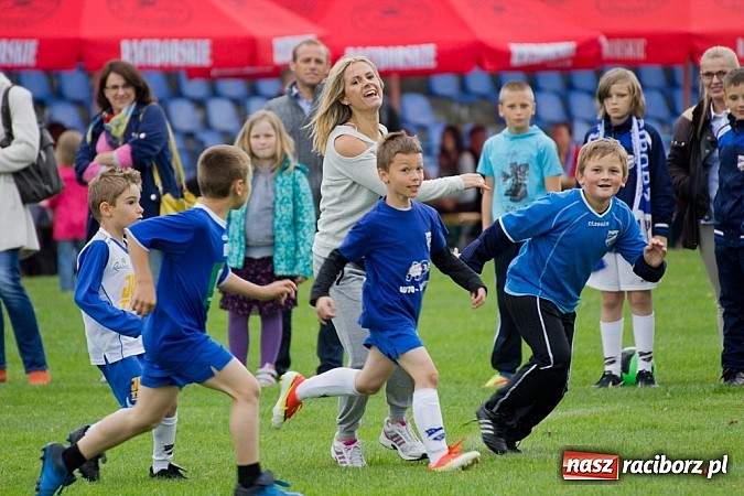 Zdjęcie w galerii na portalu naszraciborz.pl: 50-lecie awansu Unii Racibórz do I ligi. Piknik sportowy na Srebrnej wiadomości z regionu