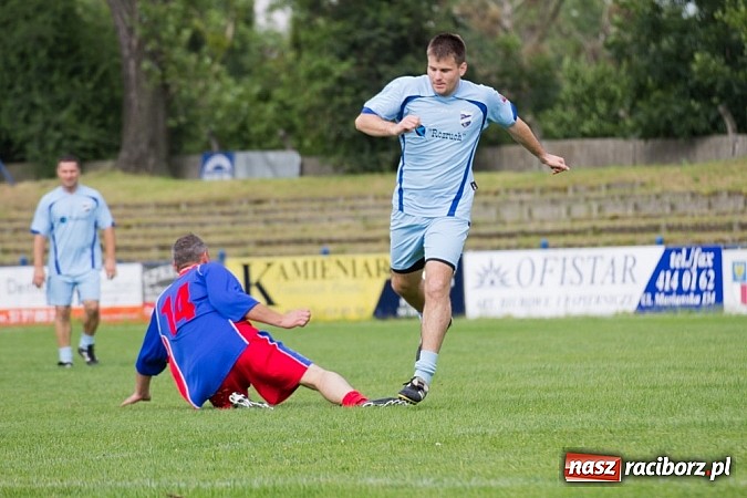 Zdjęcie w galerii na portalu naszraciborz.pl: 50-lecie awansu Unii Racibórz do I ligi. Piknik sportowy na Srebrnej wiadomości z regionu