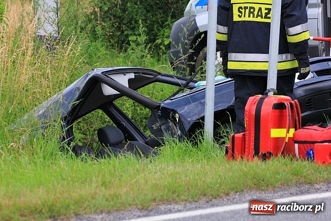 Zdjęcie w galerii na portalu naszraciborz.pl: Wypadek w Babicach. Jedna osoba ranna wiadomości z regionu