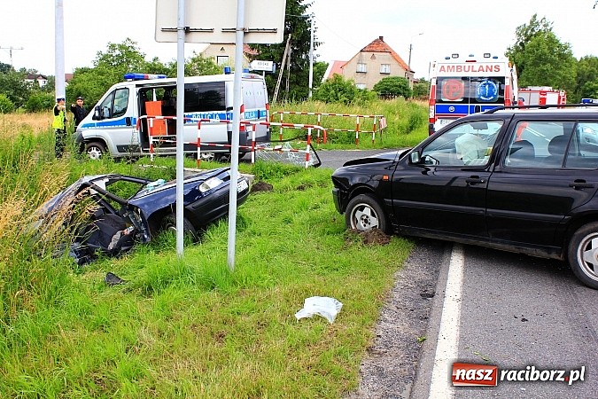Zdjęcie w galerii na portalu naszraciborz.pl: Wypadek w Babicach. Jedna osoba ranna wiadomości z regionu