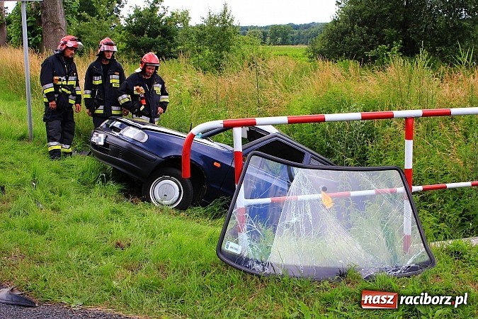 Zdjęcie w galerii na portalu naszraciborz.pl: Wypadek w Babicach. Jedna osoba ranna wiadomości z regionu