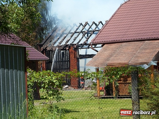 Zdjęcie w galerii na portalu naszraciborz.pl: Pożar stodoły w Rudach wiadomości z regionu