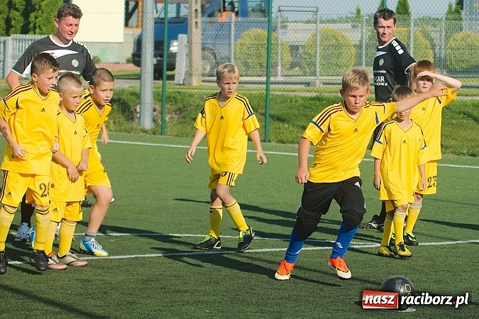 Zdjęcie w galerii na portalu naszraciborz.pl: Młode Wilki z Tworkowa zmierzyły się z rodzicami wiadomości z regionu