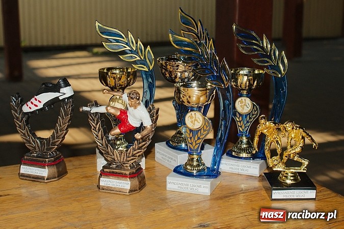 Zdjęcie w galerii na portalu naszraciborz.pl: Młode Wilki z Tworkowa zmierzyły się z rodzicami wiadomości z regionu