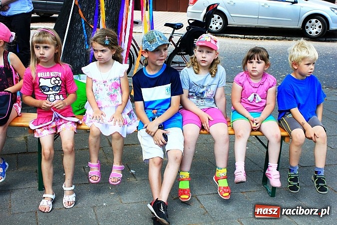 Zdjęcie w galerii na portalu naszraciborz.pl: Indiańskie klimaty na krzanowickim rynku wiadomości z regionu