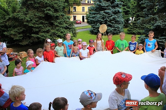 Zdjęcie w galerii na portalu naszraciborz.pl: Indiańskie klimaty na krzanowickim rynku wiadomości z regionu