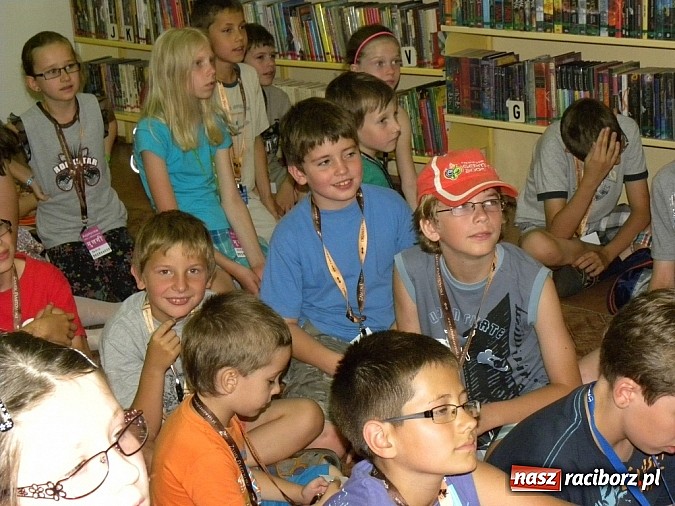 Zdjęcie w galerii na portalu naszraciborz.pl: Lato w bibliotece: W Persji i Babilonii wiadomości z regionu